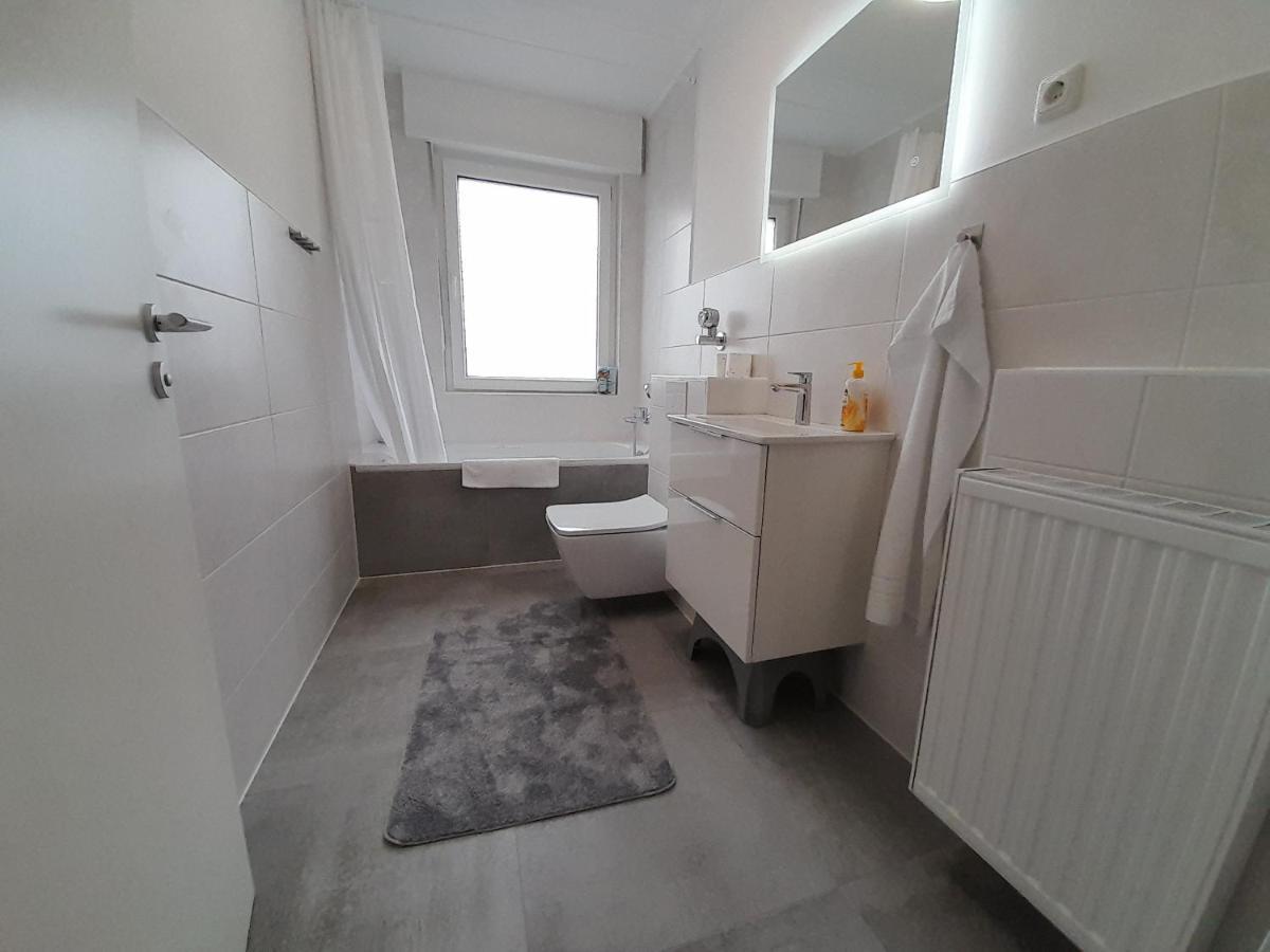 4-Zimmer-Ferienwohnung, Modern, Kueche, Wlan, Netflix Castrop-Rauxel Dış mekan fotoğraf
